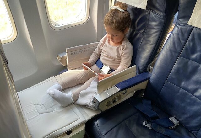 Kids on a Plane: A Family Travel Blog for Stress-Free Trips