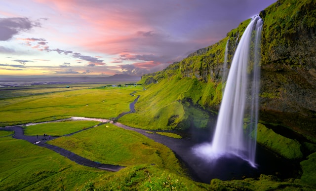 Best Time to Visit Iceland